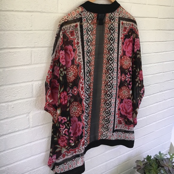 Boho Kimono 📿 - Picture 5 of 7